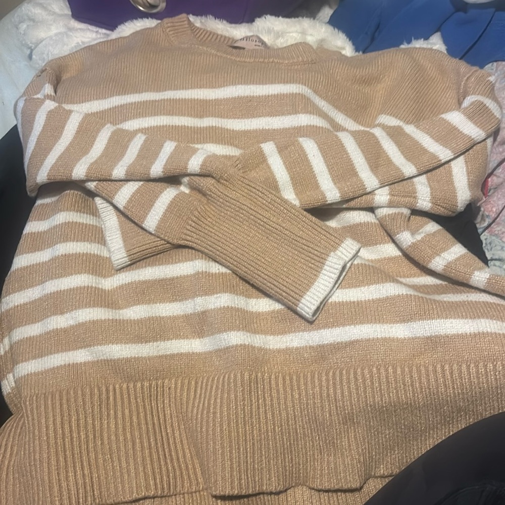 philosophy sweater size M